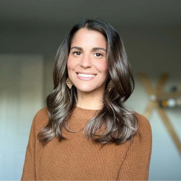 Meet your Posher, Jaime - Picture 1 of 8